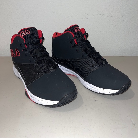 Brand New W/box FILA BREAKAWAY 12 TRAINERS SPORTS MEN SHOES BLACK